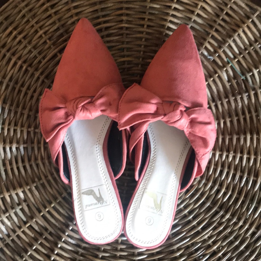 NEW Slip On Blush Mules Size 6.5